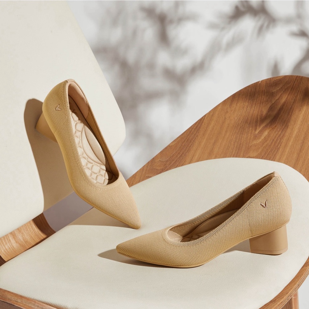 Tracy Pro Vivaia Pointed Toe Block Heels in Nude Peach